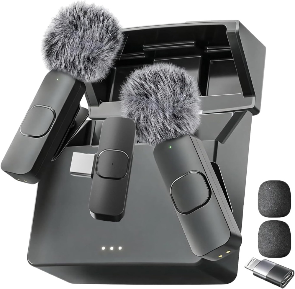 Mini Mic Pro with Charging Case: two transmitters and the USB-C receiver in the case